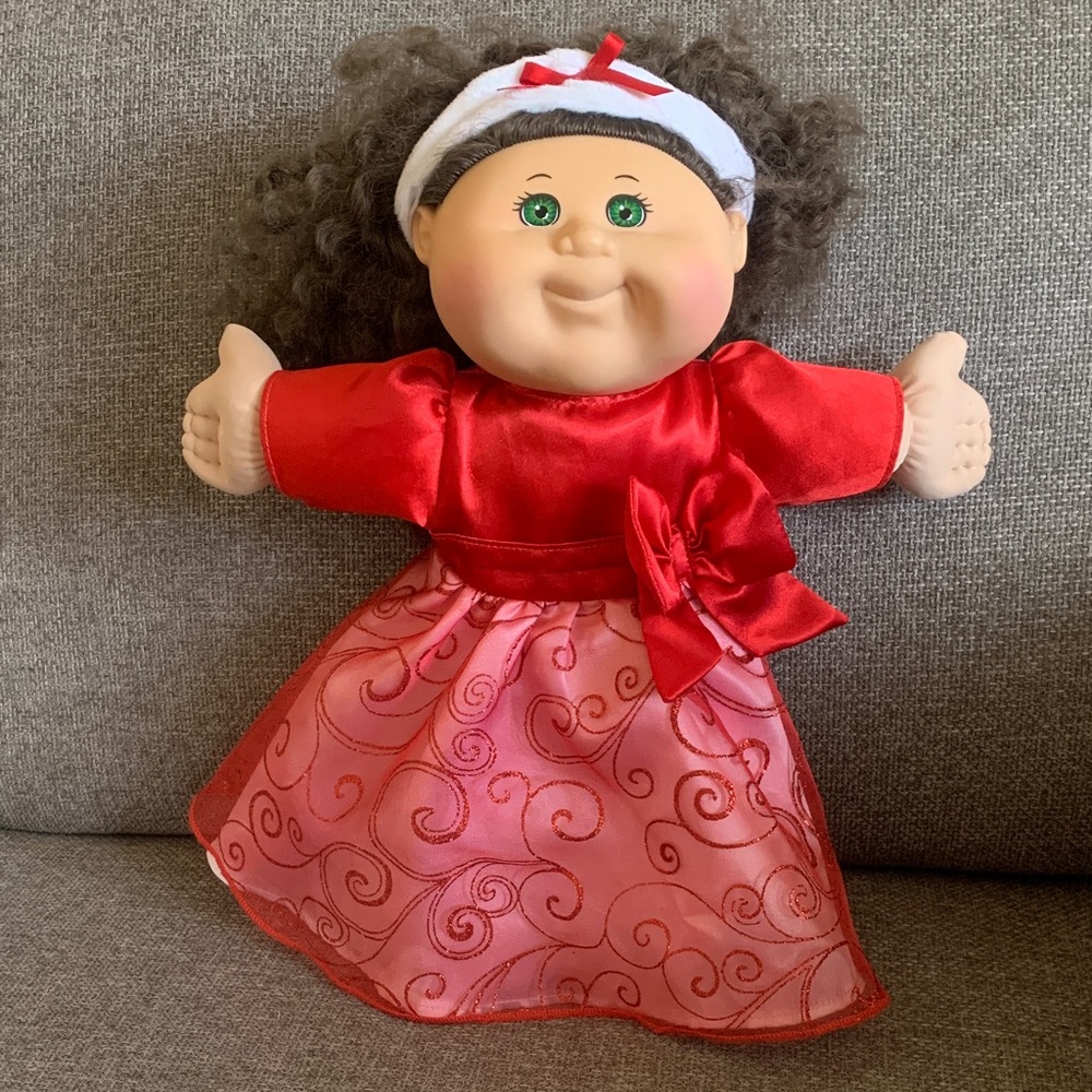 Cabbage Patch Kids 2011 Limited Edition Holiday Doll Green Eyes Brown Hair